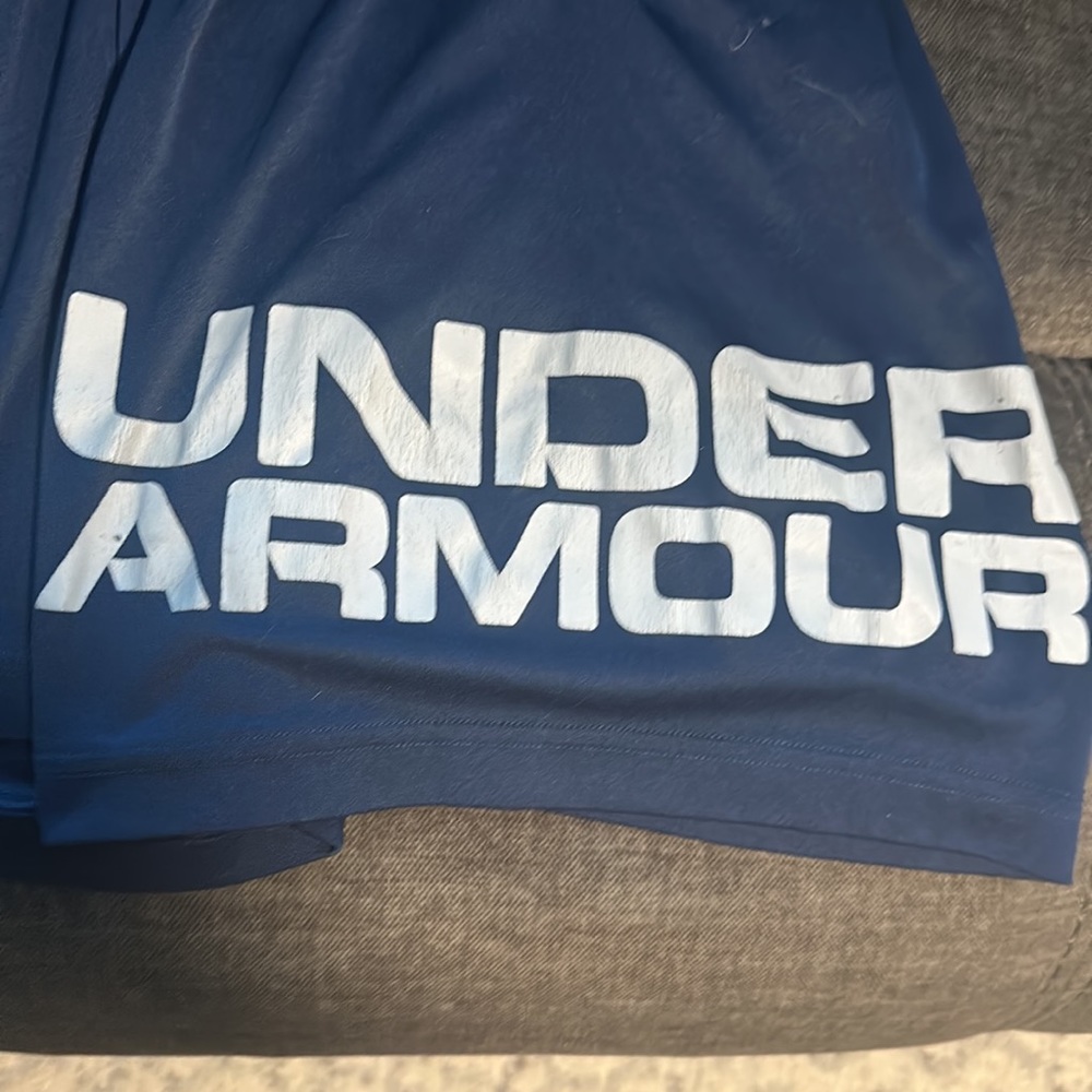 Men’s Under Armour outfit - Picture 9 of 15